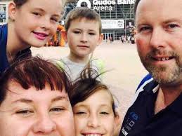 Fundraiser by Geoff Palmer : Warren Elliott Wife & Children Fund