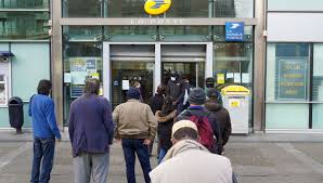 Contacter la banque postale pour toute information, déclarer un sinistre d'assurance, mettre en jeu une garantie d'assurance ou demander une attestation. Quels Bureaux De Poste Ouverts A Partir De Lundi En Ile De France