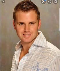 so who are u getting this time? Uncover Lunar Realms, Hone the Eventide  Radiance Invite a 5-star character of your choice from the Standard Wish  "Wanderlust Invocation"