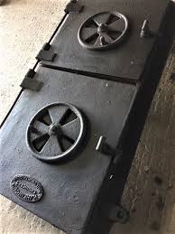 The bacterial community significantly promoted cast iron corrosion, which was quantified for the first time in the practical reclaimed wastewater and found to account for at least 30.5% ± 9.7% of the total. Victorian Cast Iron Oven Doors Wells Reclamation