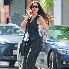 Die ersten Fotos! - Anne Hathaway wird wieder zu Andy Sachs