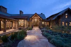 Inside An Insanely Gorgeous Rustic Retreat Overlooking Table Rock Lake Rustic Exterior Architecture Architect