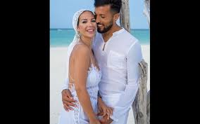 We would like to show you a description here but the site won't allow us. Garay E Tamara Gorro As Fotos Incriveis E Encantadoras Do Segundo Casamento Do Jogador Vip Pt