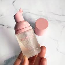Maybe just launch an oil cleanser. The Cutest Mini Foaming Face Wash Kylieskin Pic By Beanbeautyy Face Wash Kylie Jenner Makeup Collection Foaming Face Wash