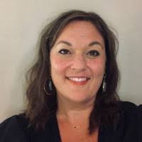 Amanda Stengel's Instagram, Twitter & Facebook