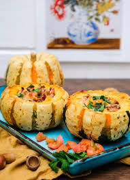 Rezept Gefullter Kurbis Mit Mohre Speck Zwiebeln Saure Sahne Kase Waseigenes Com Ofenkurbis Gefullterk Gefullter Kurbis Kochrezepte Lebensmittel Essen