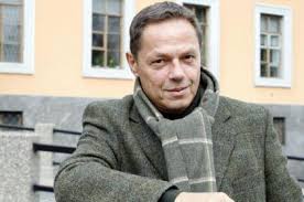 песня на недельку до второго я уеду в комарово Igor Sklyar Pesnya Komarovo Edva Ne Lishila Akterskoj Karery Biografiya Lichnaya Zhizn Znamenitostej Biography Life