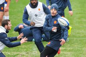 Malgré une grosse partie de la seconde période en infériorité numérique, le xv de france n'a rien lâché et s'est battu jusqu'au bout pour s'incliner d'un point seulement. 6 Nations 2019 La Composition Du Xv De France Face Au Pays De Galles Actu Rugby