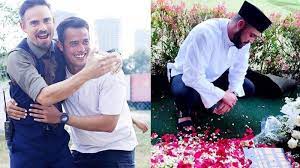 Video tersebut dikongsi oleh seorang individu menggunakan akaun aaagittew melalui laman twitter dan sehingga kini video terbabit masih menjadi tatapan netizen di media sosial itu. Aktor Malaysia Kenang Persahabatan Sejati Dengan Ashraf Wajahnya Selalu Cerah Saat Bahas Bunga Tribunnews Com Mobile