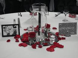 Wedding Reception Centerpieces Red And Black Theme The Guest Were Assigned To The Mickey And Minnie Wedding Mickey Mouse Wedding Black And White Centerpieces