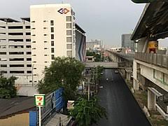 • at just rm4 per day inclusive sst (until 4am next day), now you can leisurely shop and dine at 1 utama shopping centre after a long day's work. Lak Song Mrt Station Wikipedia