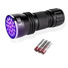 Le Ultra Violet Led Flashlightblacklight Uv Led Flashlight 21 Led 395nm Pet Urine Stain Detector 3 Aaa Batteries Inclu Led Flashlight Uv Flashlight Flashlight