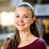 Danielle Bragg's Instagram, Twitter & Facebook