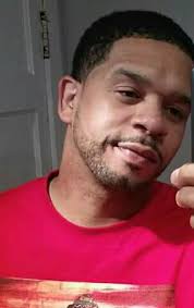 Darrell Gillard's Instagram, Twitter & Facebook