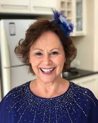 កម្រង​ព័ត៌មាន​​សម្រាប់ Kandi Makeup Artistry