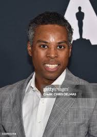 21 Photos & High Res Pictures