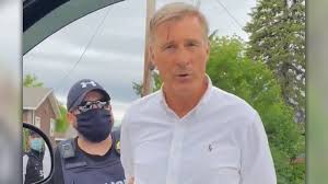 One of them, leader of the people's party of canada maxime bernier, has been known to say a couple of things on twitter that rub people the wrong way. 4 Okphlf1vokwm