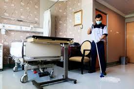 Peran cleaning service hampir selalu ada dalam setiap perusahaan, instansi, atau industri. Cleaning Service Rumah Sakit Hes Indonesia