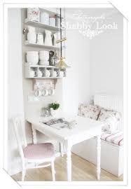 Kleiner Raum Mit Viel Stauraum Kleine Speicherung Dydecorations Zuhause Kleine Essecke Wohnung Einrichten