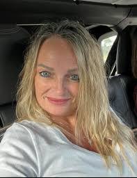 Brandi Dotson's Instagram, Twitter & Facebook