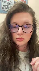 Deanna Owen's Instagram, Twitter & Facebook