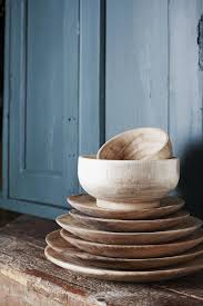 Focus Sur Le Lagom La Tendance Deco Minimaliste Venue De Suede Assiette Bois Ustensile Cuisine Bol En Bois