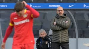 Sitimmung in der ostkurve was hammerarne friedrich war bis kurz vor abpfiff der 1. Leverkusen Pleite Gegen Hertha Bsc Die Netzreaktionen