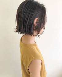 切りっぱなしボブ2021最新版 髪色 長さ別カタログ 似合わせ方やヘアアレンジも紹介 きりっぱなし ボブ パーマ ブラントヘアカット 女性のヘアスタイル