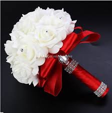 New collection of sparkling boxes for up to 23 roses last a year in different designs #newyork #bali #hollywood #pointed #redroses #goldrose #sparkling #sparklingbox #flowersmiami #luxuryflowershop #eternalroses #eternityroses #foreverroses #. Red Roses Bouquet With Diamonds