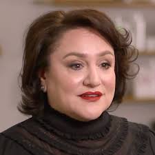 Gloria Bradfield's Instagram, Twitter & Facebook