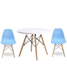 Shop our herman miller eames office chair blowout sale. Ensemble Pour Enfants 2 Chaises Et 1 Table Style Eames De Plata Import Bleu Et Pied En Bois Kids3set Blu Rona