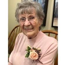 Deidria Dismuke's Instagram, Twitter & Facebook