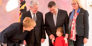 Joachim gauck schreibt dazu in seinen erinnerungen, dass niemand gewusst habe, warum seine großeltern sich getrennt hatten und scheiden ließen. Germany S New Foreign Minister