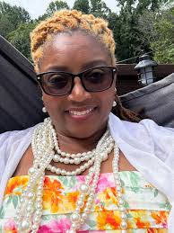 Hi Guys! I'm Michelle, and I'm a mum of 3 from Cockle Bay. I have just  launched my small kiwi business www.coastalbeachculture.co.nz We sell  gorgeous Beach Cabanas. Please take a moment to