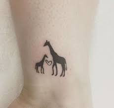 Most Creative Tiny Animal Tattoo Designs For Men And Women Sooshell Small Giraffe Tattoo Tattoo Designs Men Tattoos