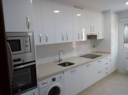 Tu medida casas cocinas mueble cocinas en asturias muebles de cocina en asturias muebles sofás colchones muebles boom muebles boom tiendas de muebles baratos en oferta entrega rápida. Muebles En Pet Blanco Ibaneta Silestone Tigris Sand Muebles De Cocina Fabricar Muebles Cocinas