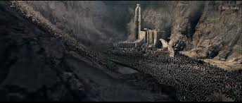 The army had siege ladders and the fire of orthanc. Helms Deep Battle Uruk Hai Zise Army Lotr