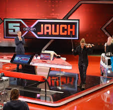 5 gegen jauch wird von oliver pocher moderiert. 5 Gegen Jauch Konny Reimanns Studio Crash 75 000 Euro Schaden Welt