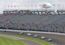 Nearly, every nascar post… you see someone down in the comment section poking fun at the lack of attendance at nascar events. Nascar Is Racing To Discover What Drove Fans Away From Sport Sports Santafenewmexican Com