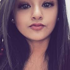 Anna Vaca's Instagram, Twitter & Facebook