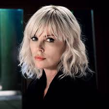 Capelli, Frangia, Bionda