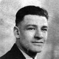 Gale Downey's Instagram, Twitter & Facebook