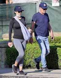 Katharine Mcphee 36 Debuts Her Baby Bump As She Steps Out With David Foster 70 In Montecito Daily Mail Online