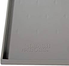 It might not look flashy, but it gives you everything you. Leashboss Splash Mat Xl Dog Food Mat With Tall Lip 25 X17 Extra Large Dog Bowl Mat For Food And Water Non Slip Waterproof Silicone Pet Food Mat For Dogs And Cats Xl