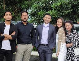 __nama artis muda rangga azof dan haico van der veken kian melambung tinggi setelah mereka berdua membintangi dan sekaligus dipasangkan di sinetron samudra cinta sctv. Iwjagi4xxeeism