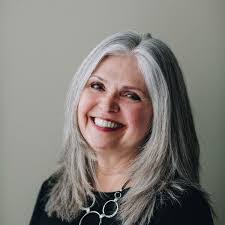 Kim Eden's Instagram, Twitter & Facebook