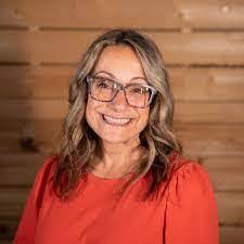 Lena Mcleod's Instagram, Twitter & Facebook