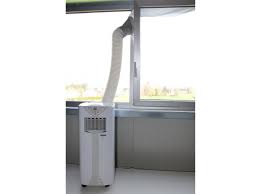 Klimaanlage für fensterdurchführung selber bauen. Fensterdurchfuhrung Zu Mobilen Klimagertaen Mit Abluftschlauch