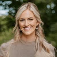 Tricia Bliss's Instagram, Twitter & Facebook