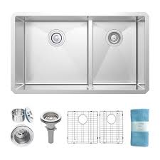 Focusing on features we consider the most important; 9 Best Stainless Steel Kitchen Sinks Plus 1 To Avoid 2021 Buyers Guide Freshnss Stainless Steel Kitchen Sink Undermount Stainless Steel Sink Stainless Steel Farmhouse Sink